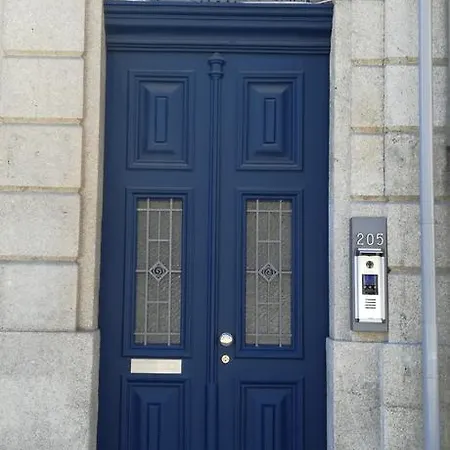 Dl 205 Apartment *